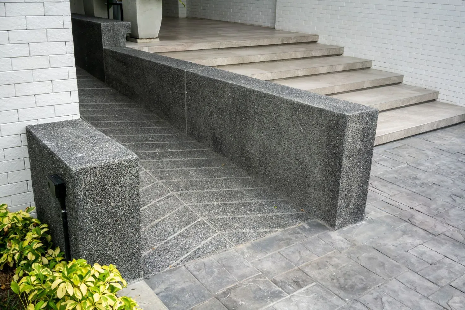 Concrete access ramp